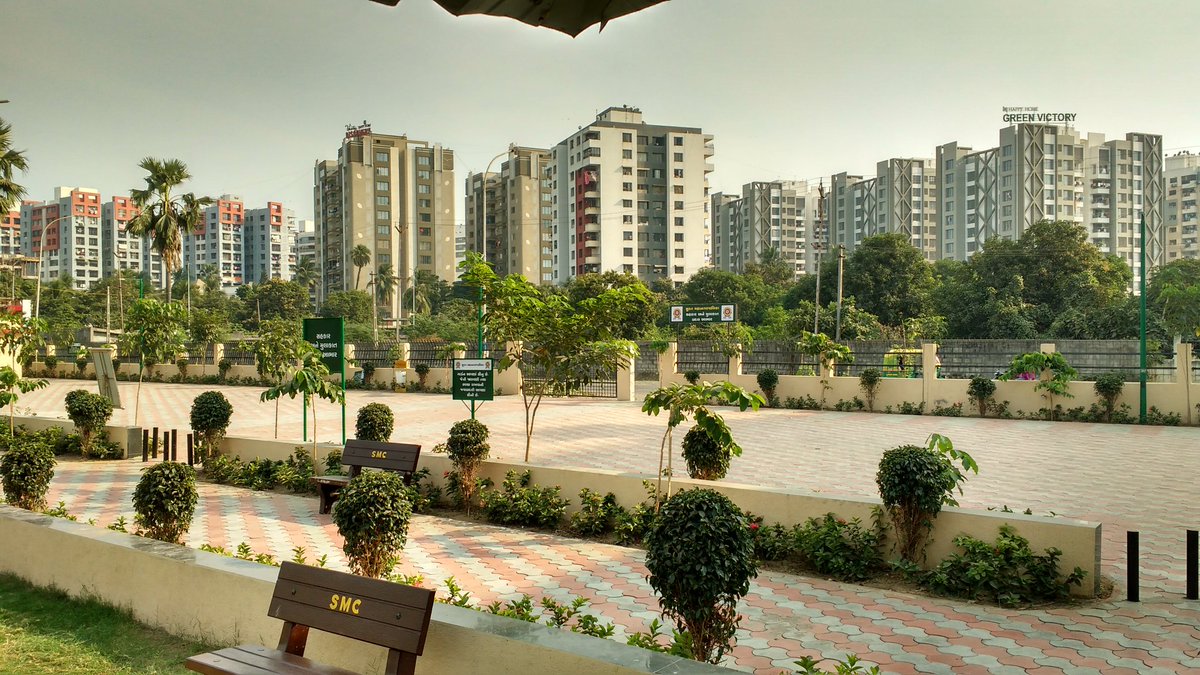 DevelopedSurat's tweet photo. #New_Garden @ #Althan - #Bhimrad #Canalroad , behind #MetroMall , #VIP_road #AthwaZone
Clicked by #FenilThakkar @OurSMC @CommissionerSMC https://t.co/AsehwHsH0f