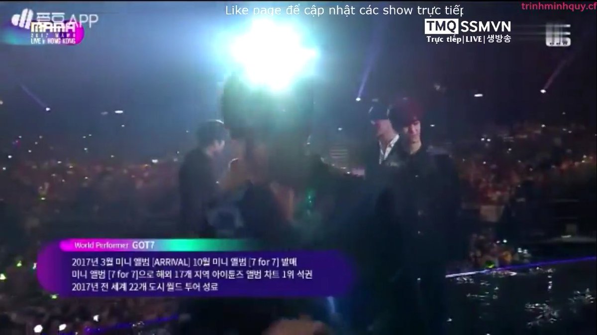 dogwithsuccess's tweet photo. Congratulations GOT7 won World Performer award
#MAMARedCarpet #2017MAMA https://t.co/vay8xOYEoh