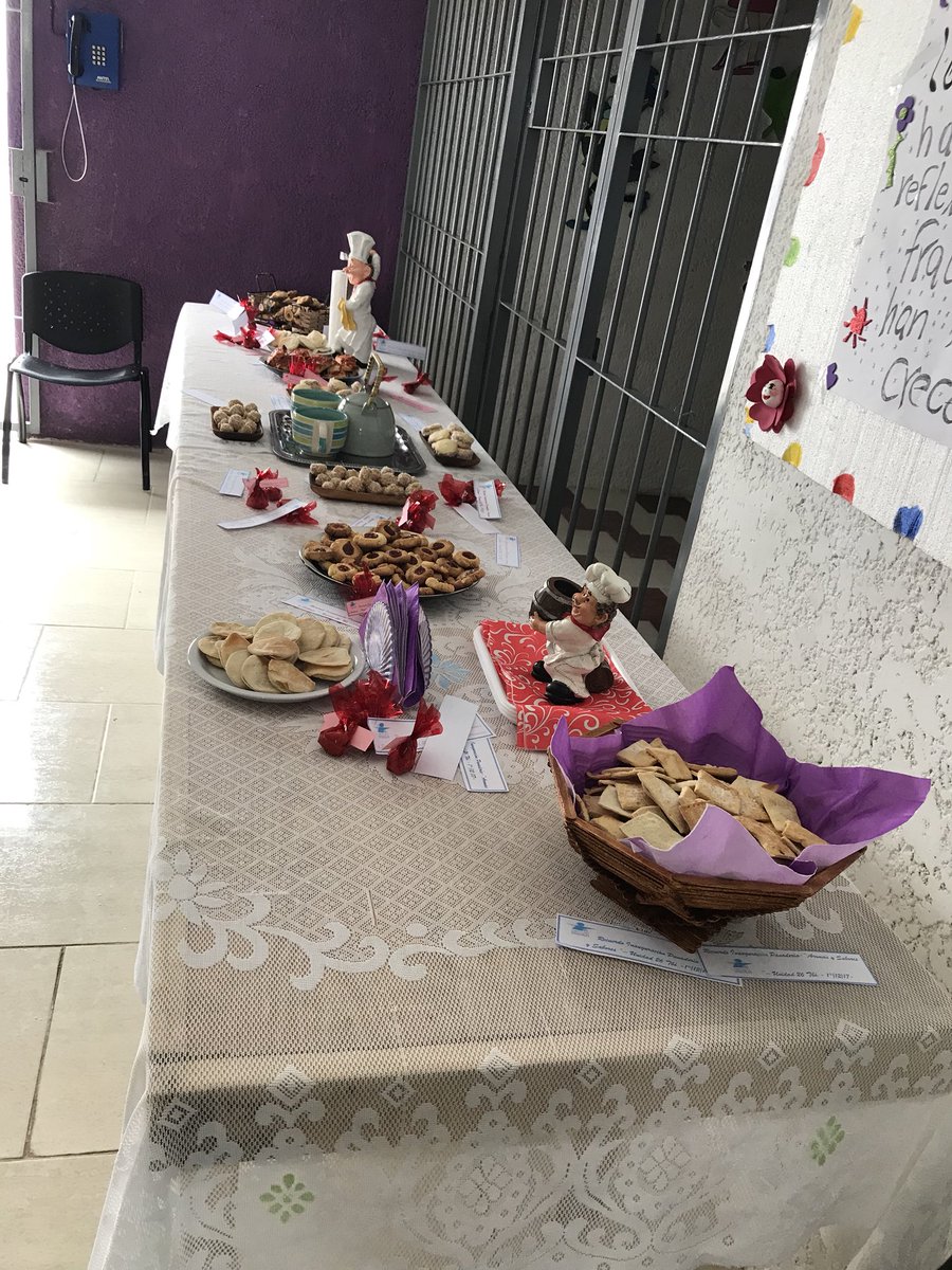 En éstos momento en la Villa Policial se inaugura la panadería de Unidad Penitenciaria.