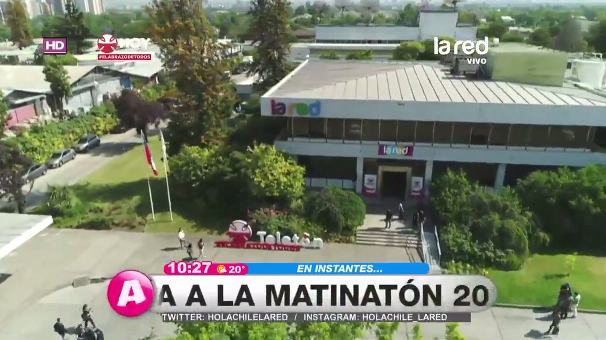 Teleton's tweet photo. Ya partimos la matinatón junto a @LaRedTV @canal13 @TVN @chilevision y @Mega!! Todos unidos por la gran cruzada solidaria que parte hoy! #Teletón2017 #ElAbrazoDeTodos https://t.co/hU7Uz8jKeG