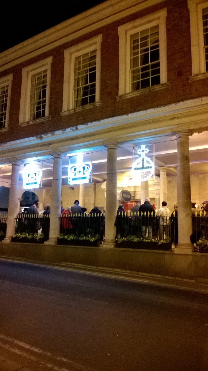 WindsorGuildhal's tweet photo. On the first day of Christmas my true love....told me to go to @WindsorGuildhal at 6.15pm for the Living Advent Calendar. #ItsAFeeling https://t.co/H8KJPUh5FY