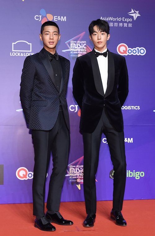 Nam Joo Hyuk BR on Twitter: "[PIC] Nam Joo Hyuk e Jisoo no Red Carpet
