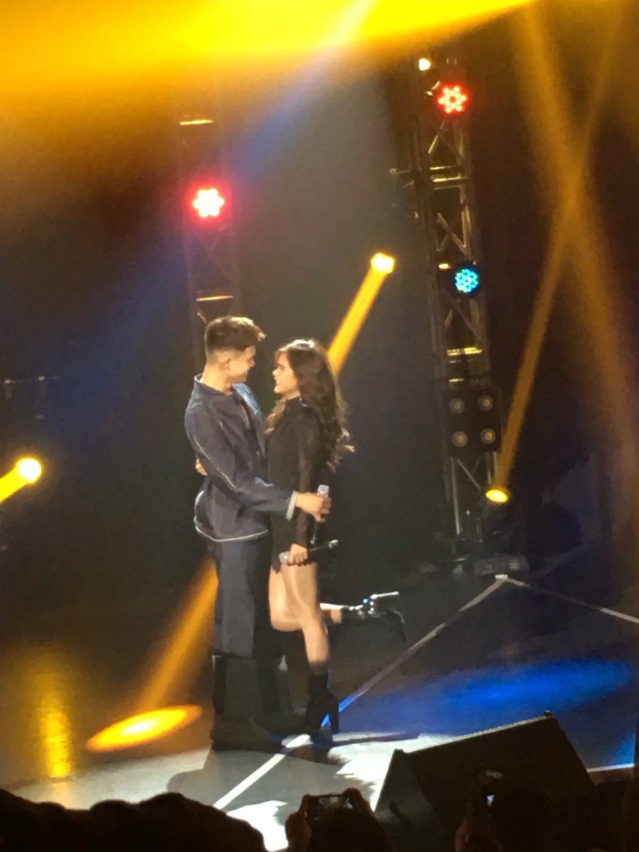 orlandzzz's tweet photo. MarNigo #DahilSayoThanksGivingConcert  @ImPascualInigo @MissMarisRacal https://t.co/FDJkos8u17