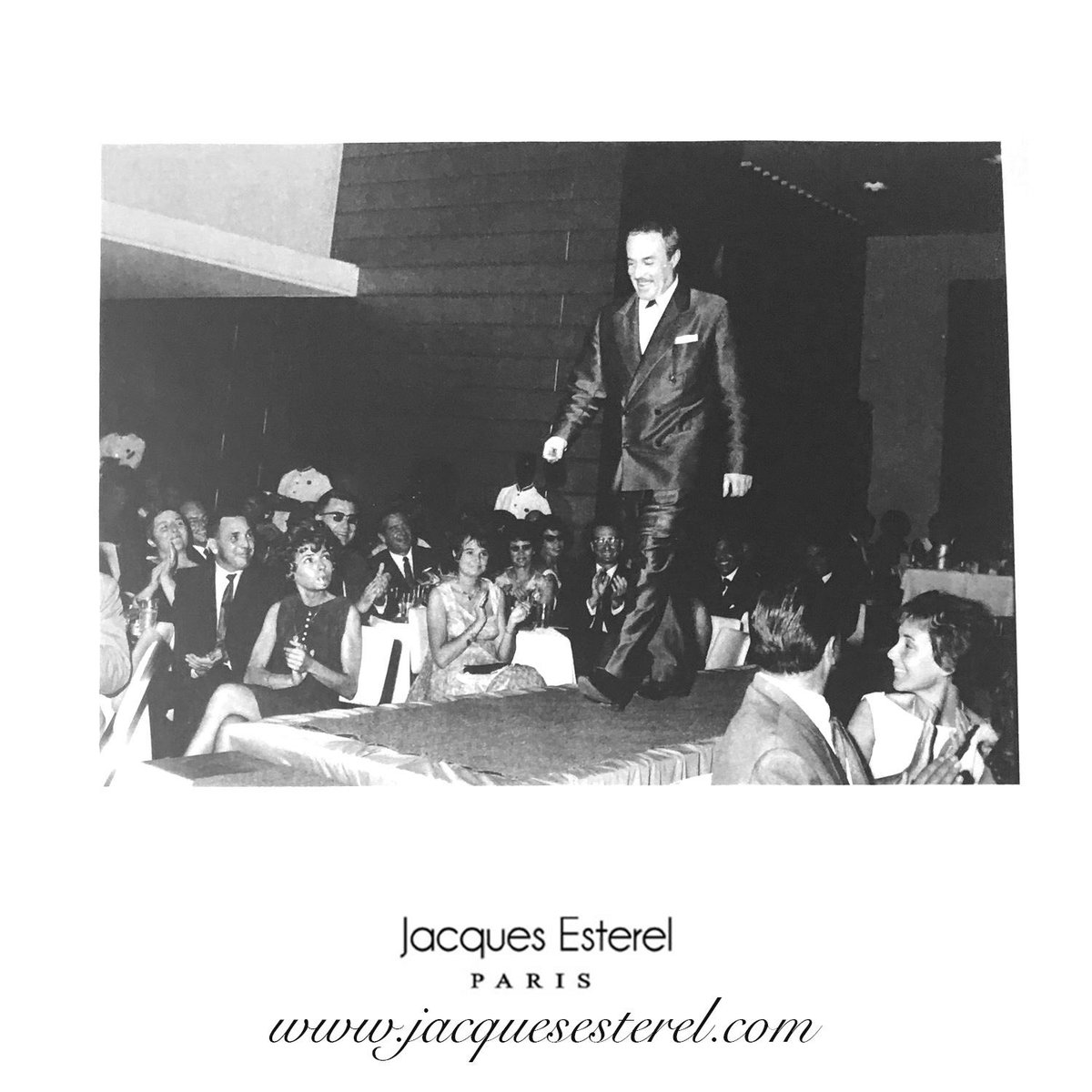 JacquesEsterel's tweet photo. .F.A.S.H.I.O.N. .SHOW. 

1959 JACQUESESTEREL est le premier à lancer le 
��FASHION-SHOW».
Il fait défiler artistes, comédiens et danseurs sur une bande-son jazz et musique sensorielle. L’ère des présentations ennuyeuses est enfin démodée! https://t.co/M0osCN0JJa
