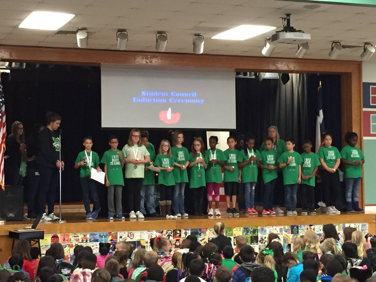 baughc2's tweet image. DEGAN’s student leaders for 2017-18. Student council induction   ceremony before the entire school. #wearedegan