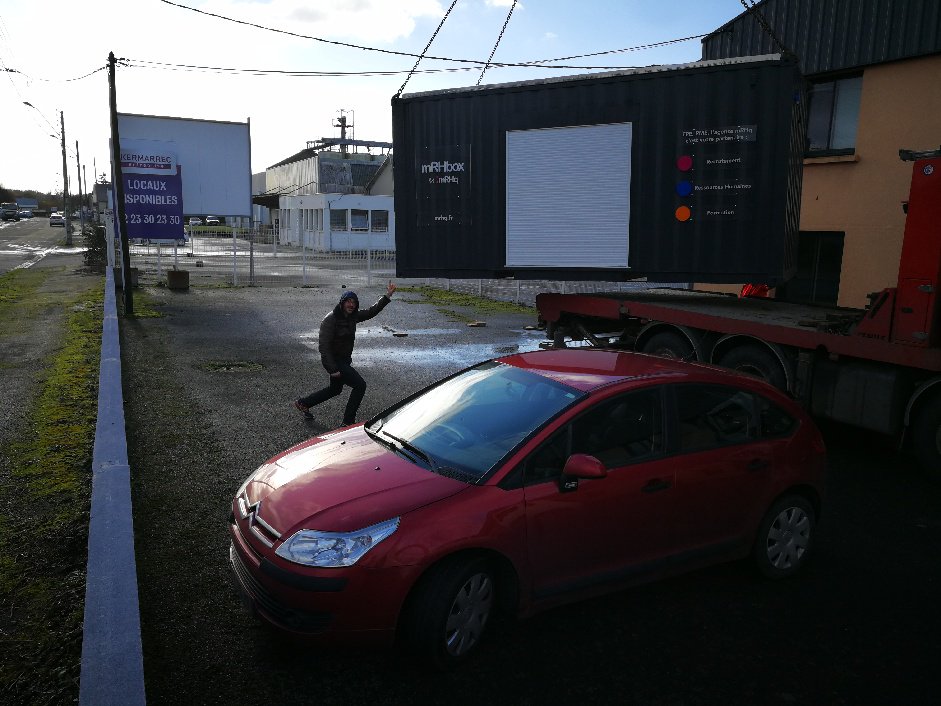 mRHqAgence's tweet image. Il y a du mouvement chez @mrhqagence : la #mRHbox s'installe pour 3 mois dans la zone d'activités de la Nouette sur le territoire de @MontfortComCom sur le parking de l'entreprise Cottin Autocars #proximite #RH #recrutement (merci à Réno Pro pour l'accueil de ces 3 derniers mois)