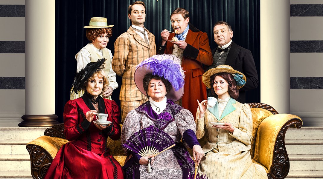 EarnestTour's tweet photo. Did you spot our exciting cast announcement #ImportanceOfBeingEarnest with @kerryjaneellis1 #GwenTaylor @susanpenhaligon @LCoulthard123 #ThomasHowes @SandysClarke #SimonShackleton @HanLouiseHowell @GeoffreyAymer https://t.co/fXOhUt1puc https://t.co/ZAcGccsWtG