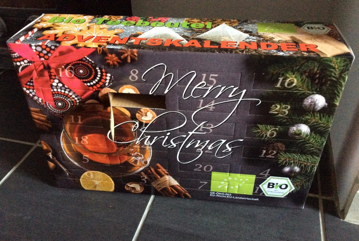 NotAboutKale's tweet photo. The perfect #AdventCalendar for a nutritionist...a new #organic tea every day :D Today's selection was rooibos with lemon...I'm looking forward to trying it on my afternoon break! https://t.co/4qhjyUNpZZ
