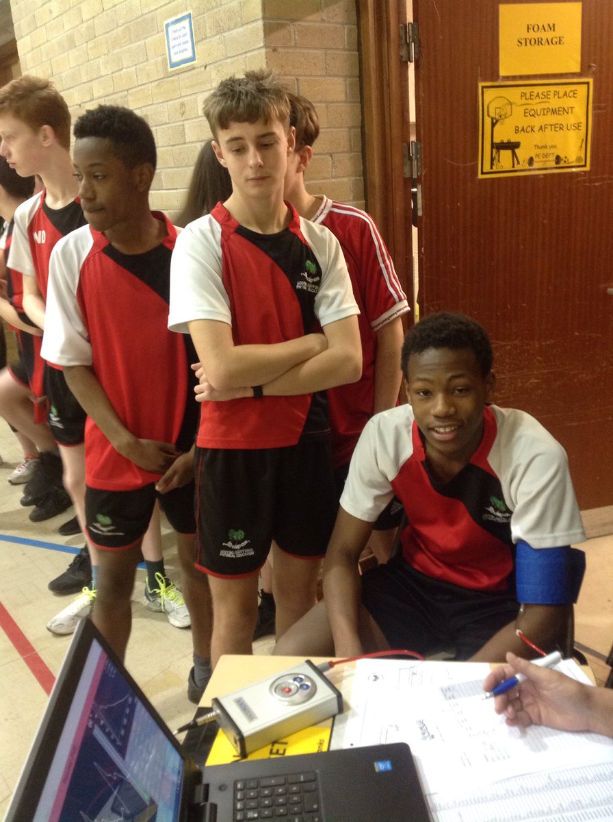 Birchgrove_PE's tweet photo. Year 10 students taking part in the @ActiveProject_ research for @SwanseaUni today! #cooperrun https://t.co/NyYXQZMbk8