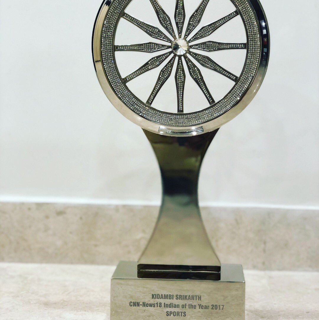 srikidambi's tweet image. I am truly honoured to receive ‘Indian Of The Year 2017 for Sports’ award. It was a great feeling to be among such great people. Huge thanks to CNN-NEWS18.

Outfit - @TheMaroonSuit 
Styling - @talukdarbonali