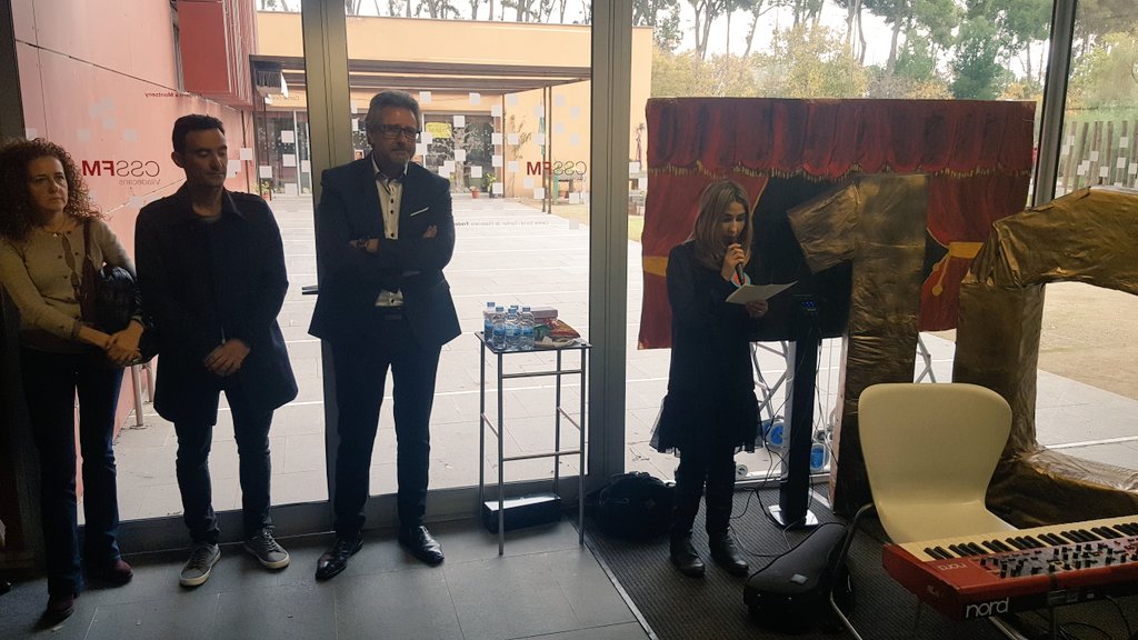 CSC_Consorci's tweet photo. Núria Balasch agraeix a professionals que treballen i han treballat en el centre en el 10è aniversari del #CSSFM https://t.co/SQqeXHy7CF