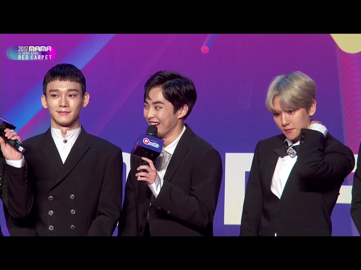 rispuddingen's tweet photo. เอาอีกเอาอีก EXO #MAMARedCarpet https://t.co/S3DdqOouXb