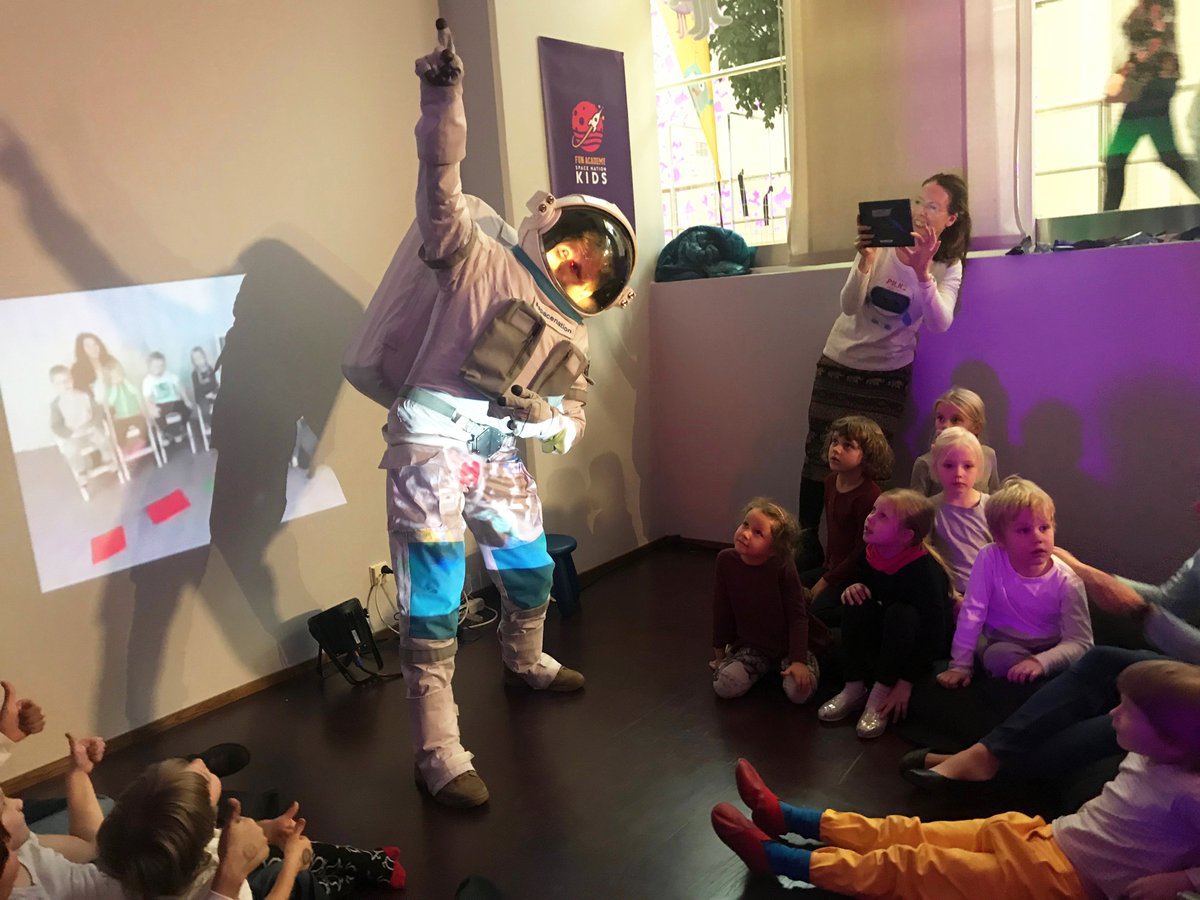 funacademycom's tweet photo. An ASTRONAUT has LANDED!!! 😮 #futureastronauts at our pop-up kindergarten at #slush17 #funlearning about #lifeskills needed for #space travel! 🚀 @spacenation @elenapinerom @pvesterbacka https://t.co/k4jcXSuvgW