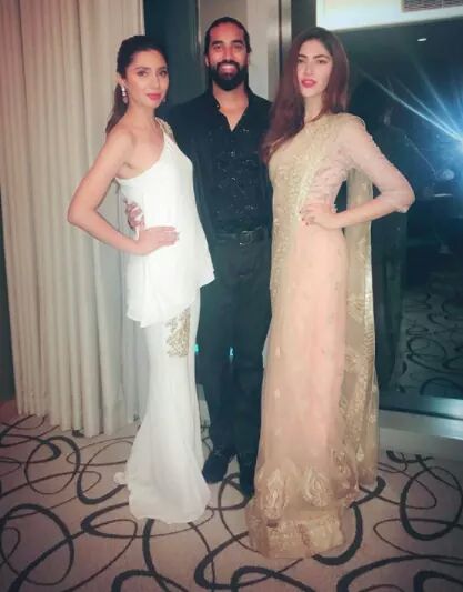 VernaTheMovie's tweet photo. Team Verna shinning at the screening event of their film in #Dubai. Did you like the #film? #HUMSpotlight #HUMFilms https://t.co/CDmZnnLp9t