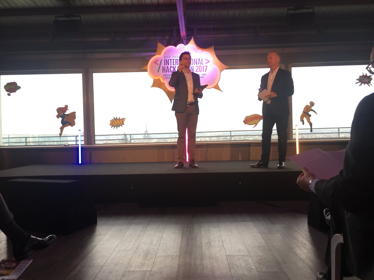 artosilvia's tweet image. Wow! We just use our super power to light the room. An incredible view appears! And now, first Pitch @Tetrao_eu 💪🏻 ! #SuperDemoDay #InternationaHackathon