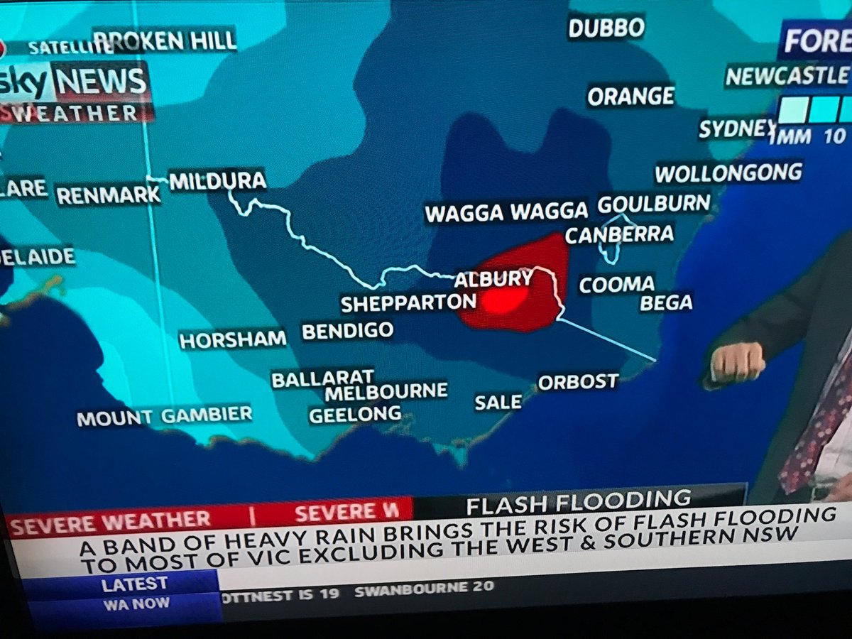 pjs1948's tweet photo. Looking like a wet 48 hrs coming up in Albury 💦☔️ https://t.co/JuBmJCPrrA