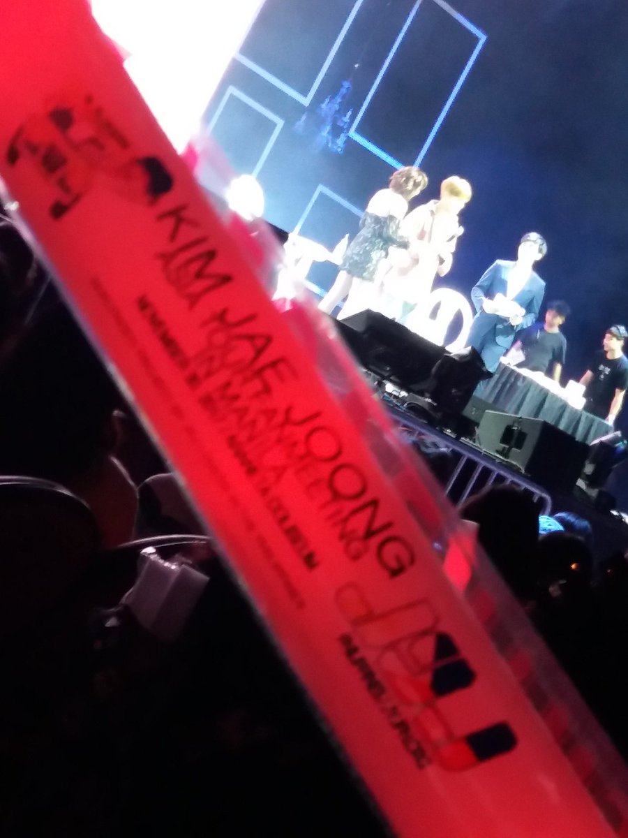 myboystvxq's tweet photo. I once wished to be a part of the pearl red ocean. I can't believe it has finally happened. I owe it all to my friends and to @cassph &amp; @TheAnnyeongOppa for giving me a chance to see my ultimate bias. A decade is worth the wait.

I STILL BLEED PEARL RED.

#JaejoongInManila https://t.co/nPiYa1O8E7