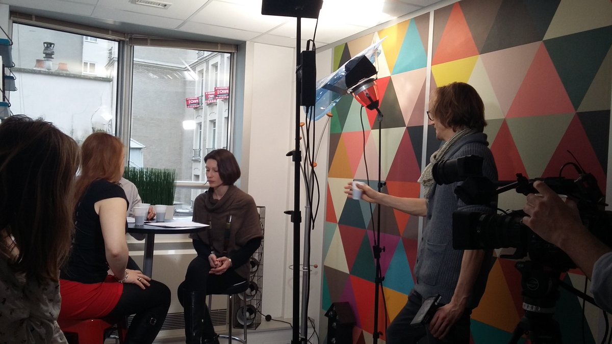 Caro75Olivier's tweet photo. Merci aux consultants @Semaphores_ pour leur accueil &amp; participation au tournage avec @olivierducray - Rdv prochainement sur notre chaîne Youtube -  #marqueemployeur #recrutement #conseil https://t.co/b8blwLh7wt
