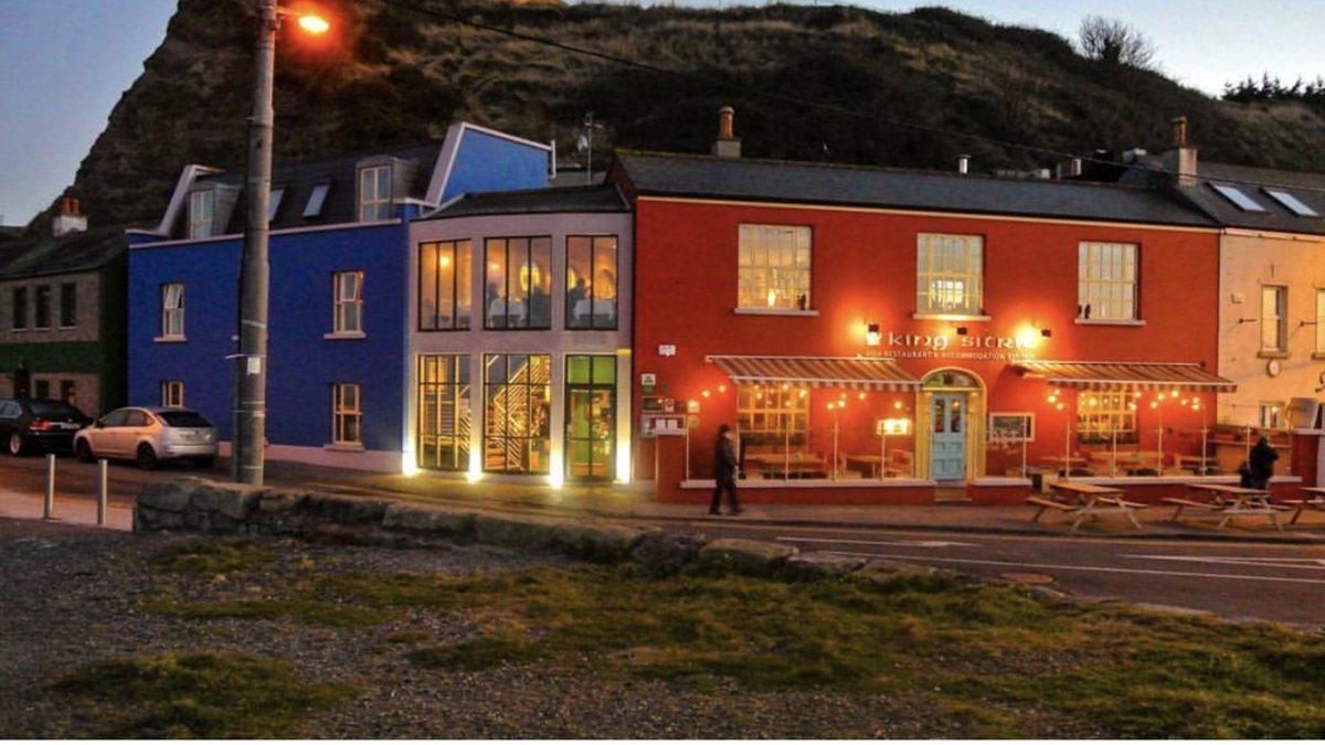 Yayyy 1st of December!Open up those advent calanders &amp;start thinking of the perfect #christmas presents <a href="/IrelandBlueBook/">Ireland's Blue Book</a> - #bluebookvoucher