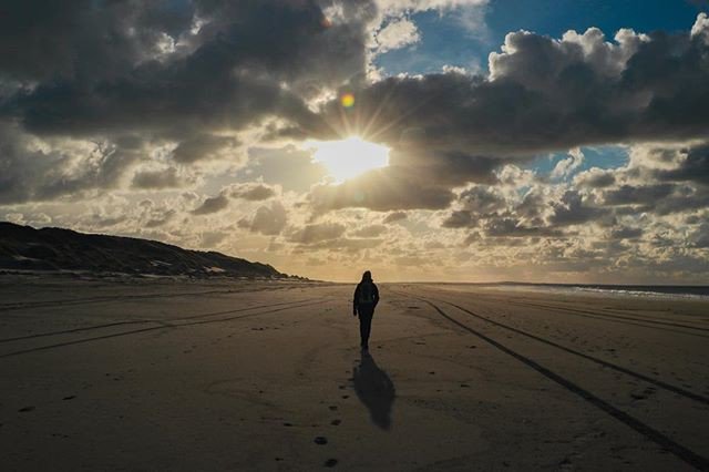 molinsabogados's tweet photo. Reposting @ellentie_:
Go where the sun will take you #sunhunter #terschelling #beach #longwalk #photography #landscape #landscapephotography https://t.co/vxjg0qzO7P