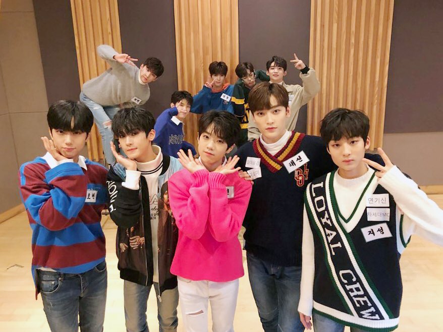 DP9NSVrVQAAMMGf.jpg:orig