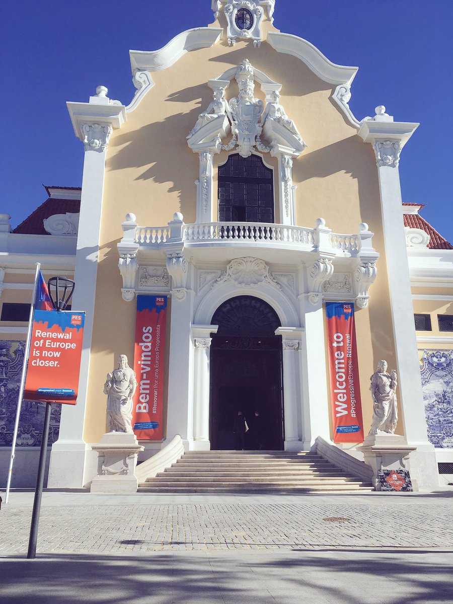 rgorwa's tweet image. Happy to be at @PES_PSE Council in Lisbon today for a talk touching on how to make sense of digital challenges to democracy. Amazing venue!