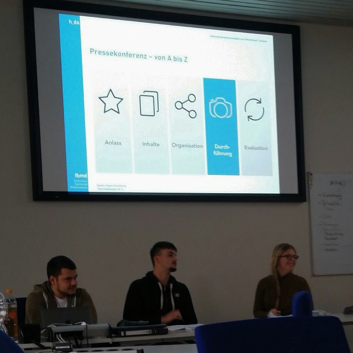 nora_vhm's tweet photo. Pressekonferenz der Caritas mit Pressesprecher @nieohnem1tweet, Berater @denis_temiz und Kundin @SophiaDietz13 #onkomm #unternehmenskommunikation https://t.co/a2Ki9kfzhX