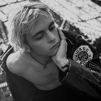 unksweet's tweet image. eu amo um homem.