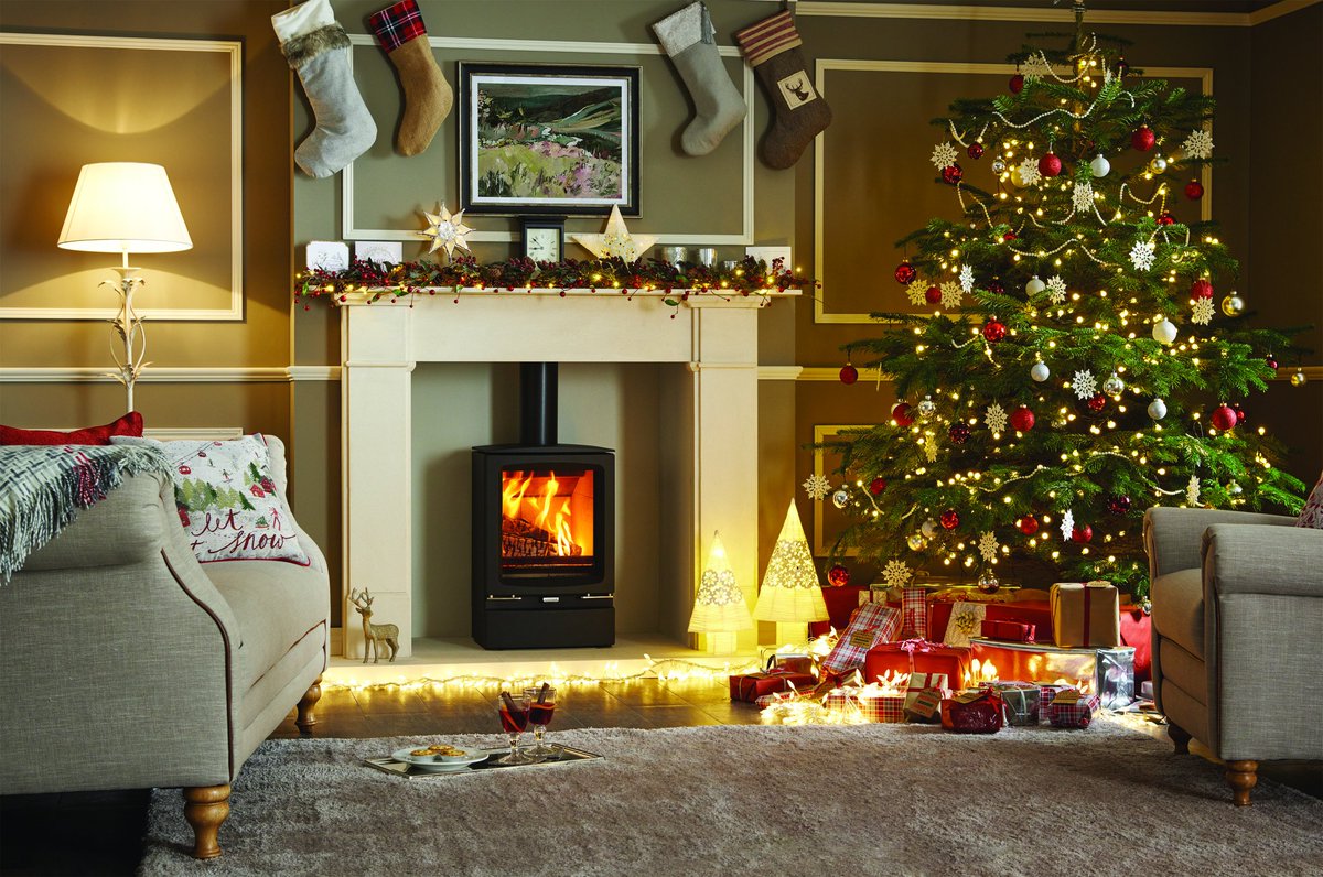 ivettandreed's tweet photo. Christmas is coming, so check out our festive showroom opening times here: https://t.co/cl5ExSHfp8 #firedupforwinter #merrychristmaseveryone https://t.co/8JSN199p3j