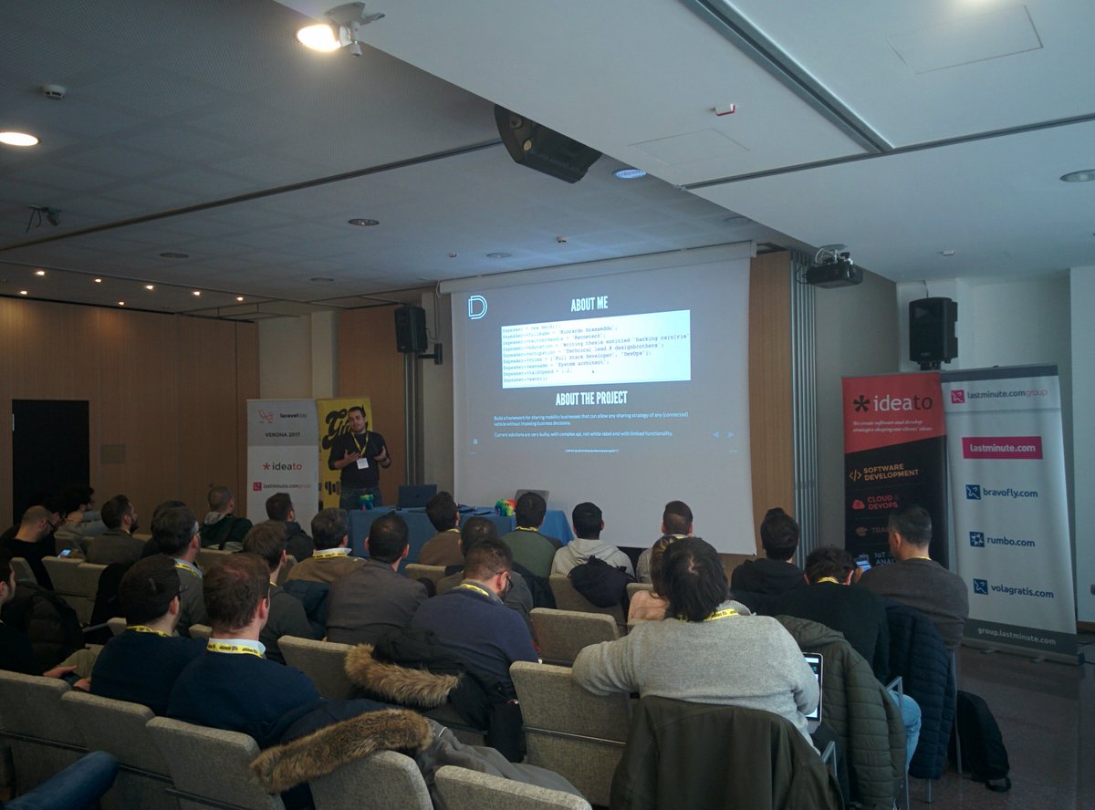LaravelDayIt's tweet image. .@ennetech sul palco con il talk “Playmoove: Shared mobility within everyone&apos;s reach (developers included)” al #LaravelDay #Laravel