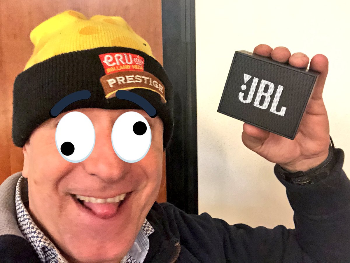 TimCoronel's tweet photo. 🛎 Who would you give this #dakar2018 present?

🎁 RT!

@JBLaudio Go 🎼
@EurolBV cap 🧢 
@Valma_1926 dash shine 💎
@kaasvoorkerels cap 🧢 https://t.co/vDe8fqjUfJ