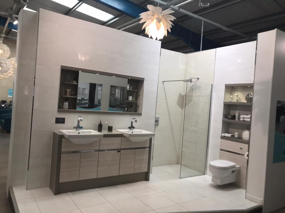 PW_BDesign's tweet image. Great visit to Utopia Bathrooms @UtopiaBathrooms #bathroomdesign #SHOWROOM #designer