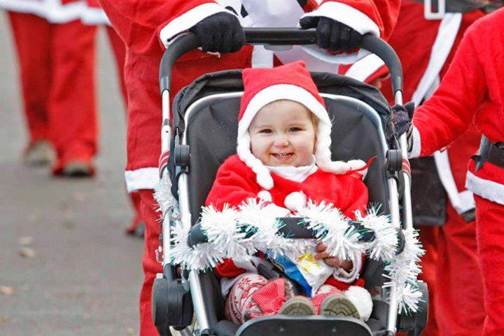 You don’t have to be an athlete to take part in the Santa Fun Run, just someone who likes fun! You can walk and the course is buggy friendly!
Join In The Fun &amp; Help Our Vital Local Charity
Woking &amp; Sam Beare Hospices
…bridge-surrey.allaboutweybridge.co.uk/santa-fun-run-…