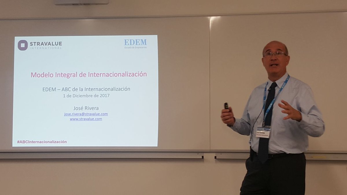 EDEMempresarios's tweet image. ➡️2° sesión de la última jornada del #ABCinternacionalización: "Modelo Integral de Internacionalización" 🌍 de la mano de José Rivera, CEO de @Stravalue 
#EscuelaDeEmpresarios
#ProfesoresEDEM