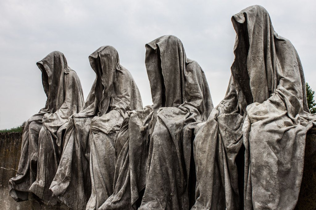 Tariqinto's tweet photo. Statues II by Amy Hamed @harmonyamyy #NWN #NasWithNotepads #Sudanese #Poetry #African https://t.co/GG0v13akH5 https://t.co/QiUJM2BvGW