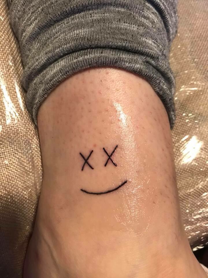 menacing megs 🧛‍♀️ ̽ ̽ on Twitter &quot;Louis_Tomlinson 2 months ago I got