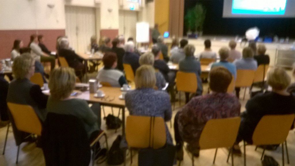 SimonsHub's tweet photo. Vandaag de start van 45 collega's als gastvrijheidsmedewerker bij #zorgboog. Succes dames! https://t.co/fL4Y7m0kSv