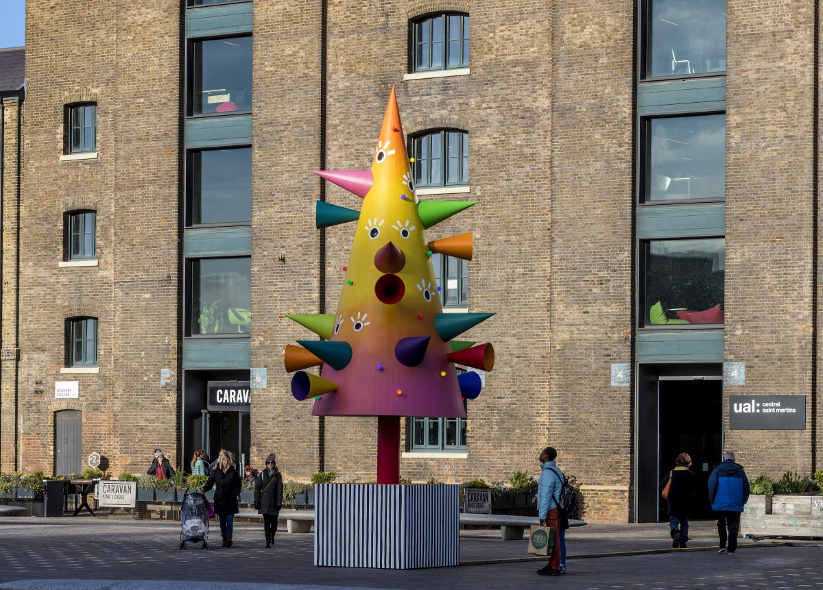 PMSA_Sculpture (@pmsa_sculpture) on Twitter photo BEST #publicart for CHRISTMAS? Its GOT to be <a href="/TathamJoanne/">Joanne Tatham</a> #TomOSullivan #KingsCross JOYOUS! GO SEE! BEST #publicart for CHRISTMAS? Its GOT to be <a href="/TathamJoanne/">Joanne Tatham</a> #TomOSullivan #KingsCross JOYOUS! GO SEE!