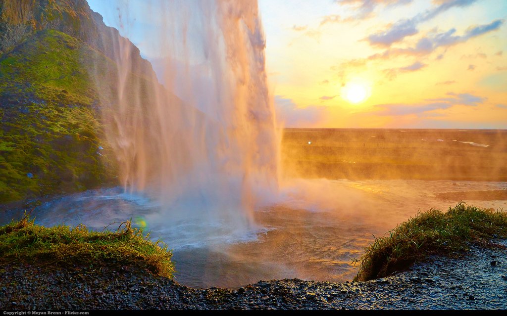 wiiceland's tweet photo. The private tours are perfect for your group of friends or family! https://t.co/sBvtHYdvq8 https://t.co/OyJFrs0ibV