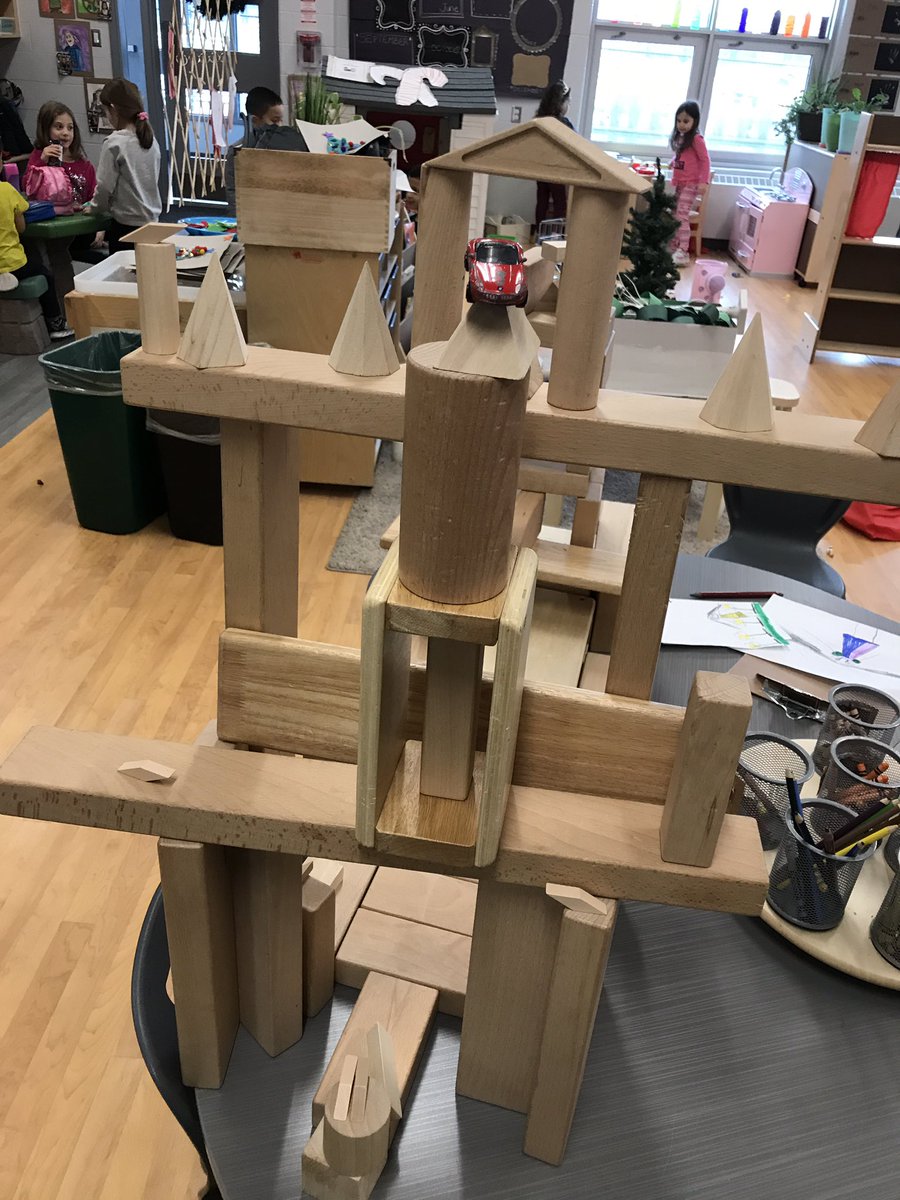 ms_lamanna's tweet photo. Plan, create and document! #inquirybaselearning #purposefulplay @PFS_YCDSB https://t.co/jqZVPEkzUT