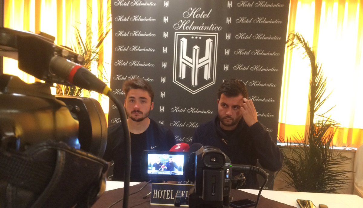 UnionistasTV's tweet photo. 📡EMISIÓN | Rueda de prensa

Ya hemos empezado. Mañana podrás ver en nuestro canal la comparecencia íntegra de @KevinAlonso19 y @Astuentrenador en el Hotel Helmántico. https://t.co/QnW0U3yiqT