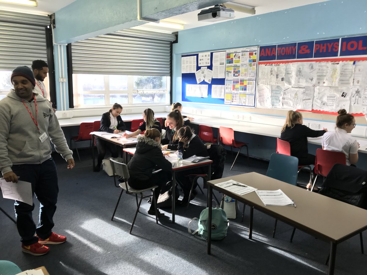 Great session with <a href="/1Penydre/">Pen y Dre High School</a> around the smoke free school gates with @thefilterwales #greatyoungpeople #year8
