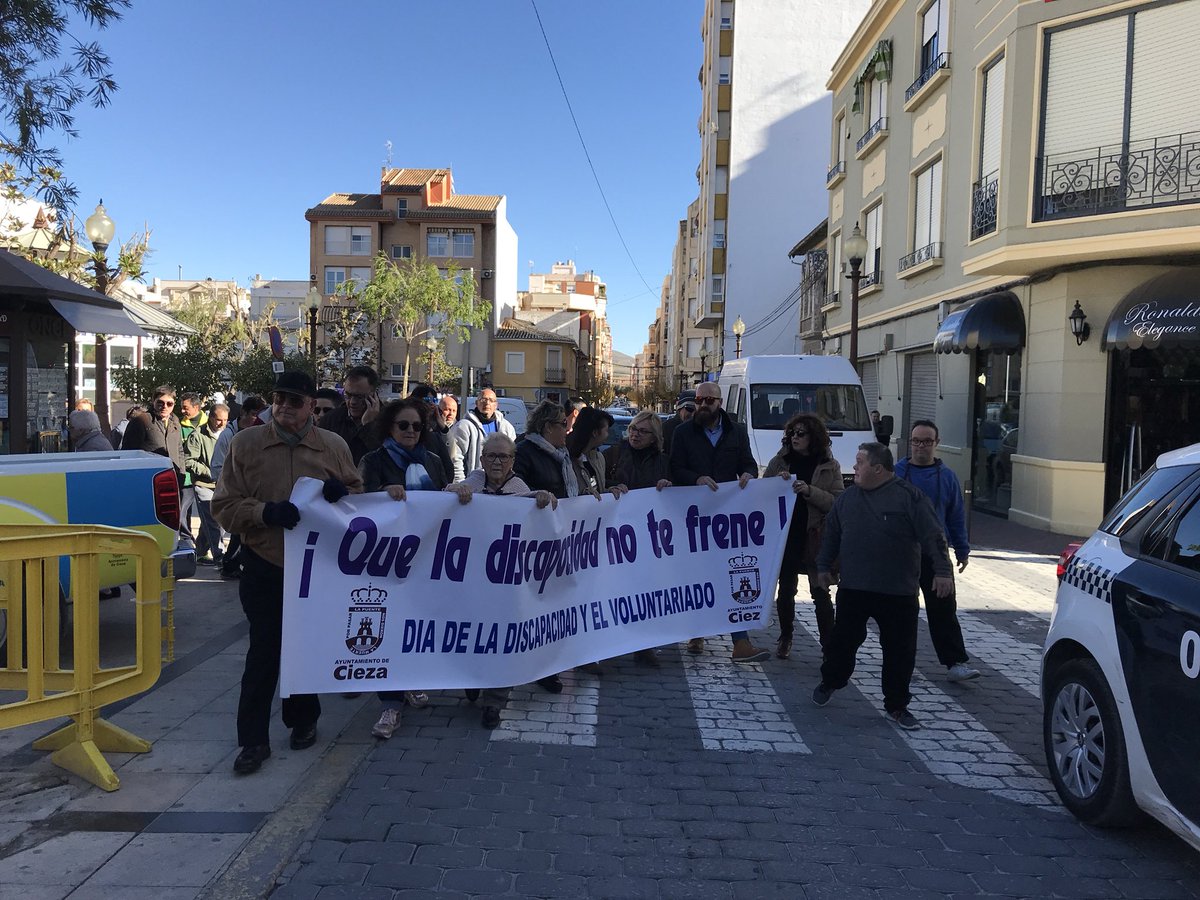 PcCieza's tweet photo. Finalizamos servicio acompañamiento marcha Día de la Discapacidad y el Voluntariado junto con @CruzRojaMurcia @PL_Cieza @AFEMCECIEZA @cjbalmes @ColegioJRJ @CBMGERONIMOBELD #ASCOPAS #Cieza https://t.co/zgaV5R9MGx