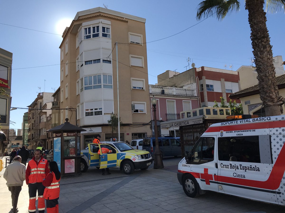 PcCieza's tweet photo. Finalizamos servicio acompañamiento marcha Día de la Discapacidad y el Voluntariado junto con @CruzRojaMurcia @PL_Cieza @AFEMCECIEZA @cjbalmes @ColegioJRJ @CBMGERONIMOBELD #ASCOPAS #Cieza https://t.co/zgaV5R9MGx