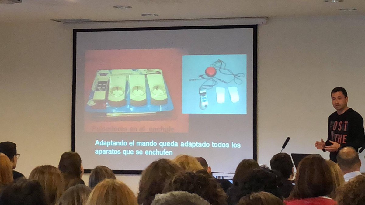 tecnoneet's tweet photo. #TecnoNEEt2017 Recursos de bajo coste para adaptar juguetes, dispositivos o electrodométiscos y construir entornos accesibles. Joaquin Fonoll Salvador y Jordi Ventura Medina. Esaac BajoCoste - Hospital Sant Joan de Déu - Barcelona. https://t.co/cDjEV7I6bR