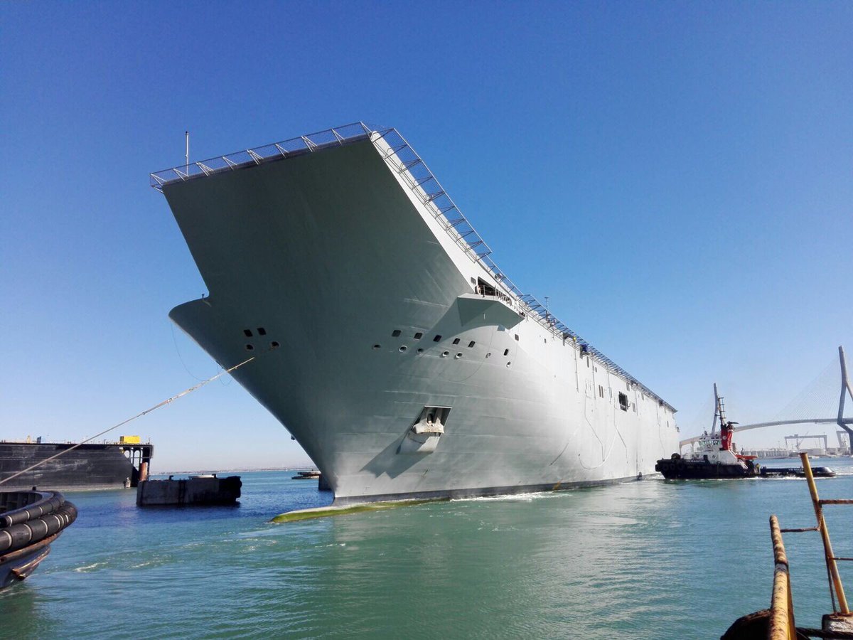 NavantiaOficial's tweet photo. Astillero #Cádiz
El LHD de @Armada_esp L61 ‘Juan Carlos I’ entrando en el Dique N°4
@angelbuigas 
#EstaPasando https://t.co/u8YbG0A3ga