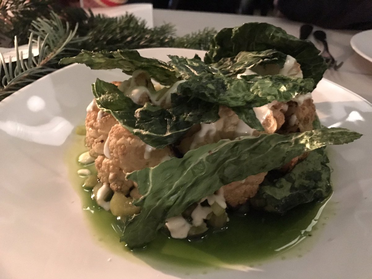 niamhshields_'s tweet photo. Enjoyed a superb vegetable focussed menu from @tata_eatery at @loamfeast last night. Great cocktails from @sacredgin and loved the sparkling wine from @SharphamWines. This weekend only. I wouldn't miss it. https://t.co/qfbEowahPx