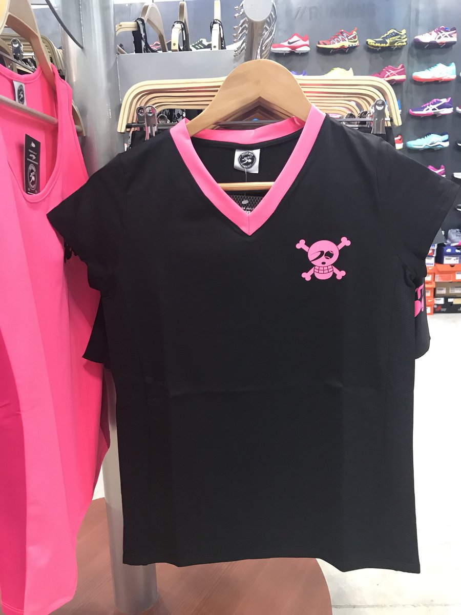 padel20's tweet photo. Las chicas también tienen sus nuevas prendas de textil @Justtenpadel
Un tejido suave, cómodo y que seguro les quedará perfecto para su juego
#NewCollection #TextilJstn https://t.co/TifXIUeZUV