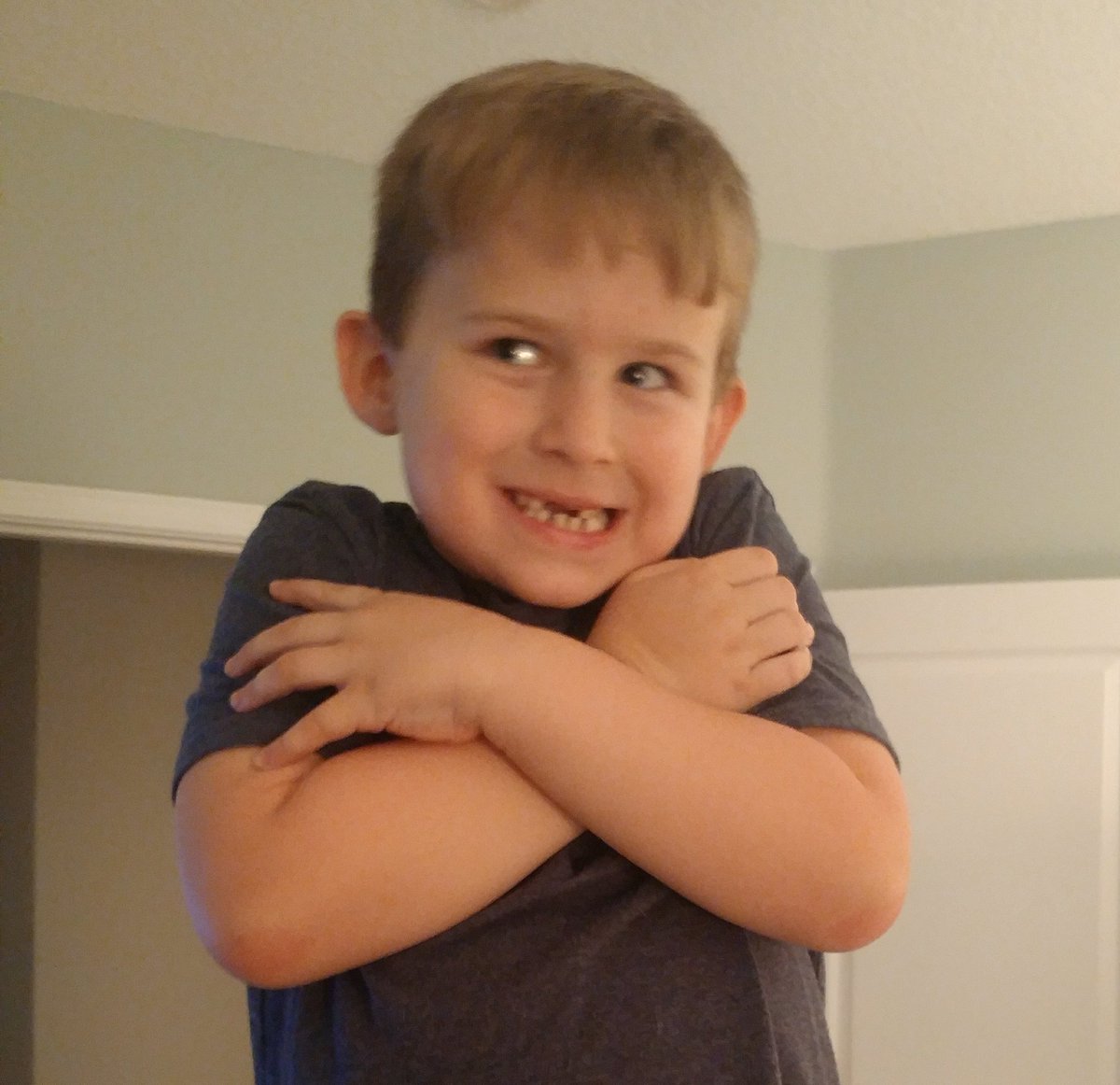 EvoPhD's tweet photo. Today is Evokid's sixth birthday! This kid loves hugs, so to celebrate with us share as many hugs, kind words, happy thoughts and good things as you can muster #daysofkindness https://t.co/cBZq8ZE9tL