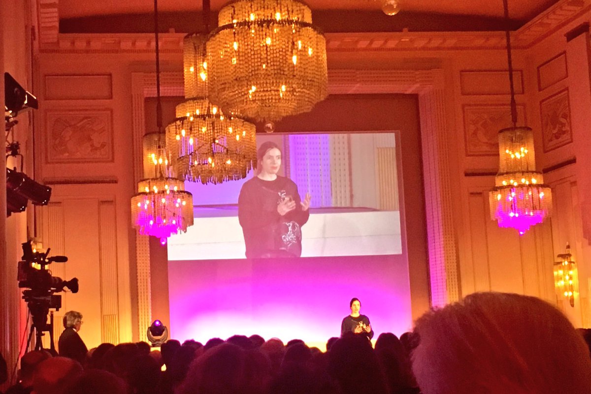 guillaumecairou's tweet photo. 🎉 Superbe soirée #IME2017 🚀 Quel beau chemin parcouru depuis sa création par @d_restino 👏🏻👏🏻👏🏻 #mentorat #croissance https://t.co/z5b5HVPck0